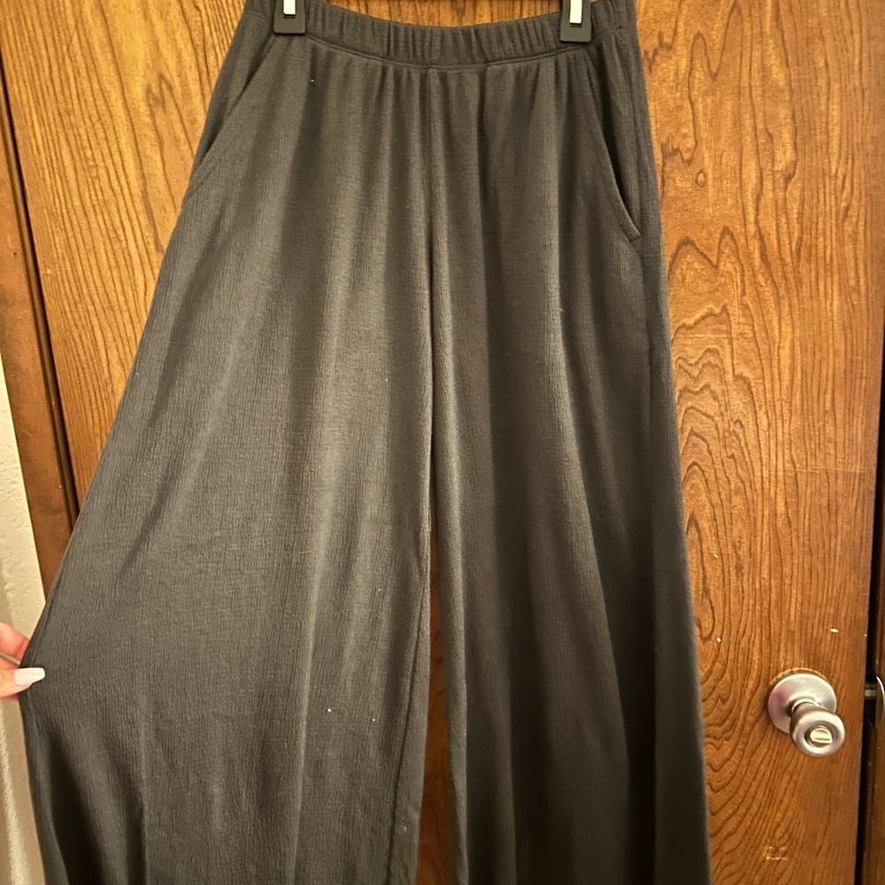 Comfy Gray Wide-Leg Pants
